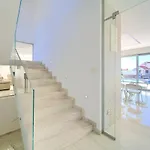 Sia Villa