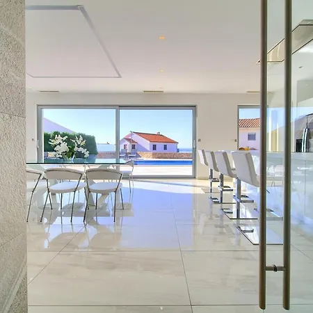 Sia Villa *