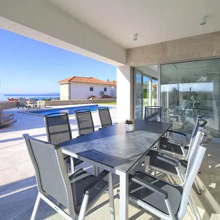 Sia Villa *